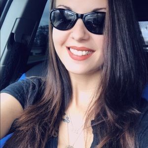 Meet your Posher, Amy